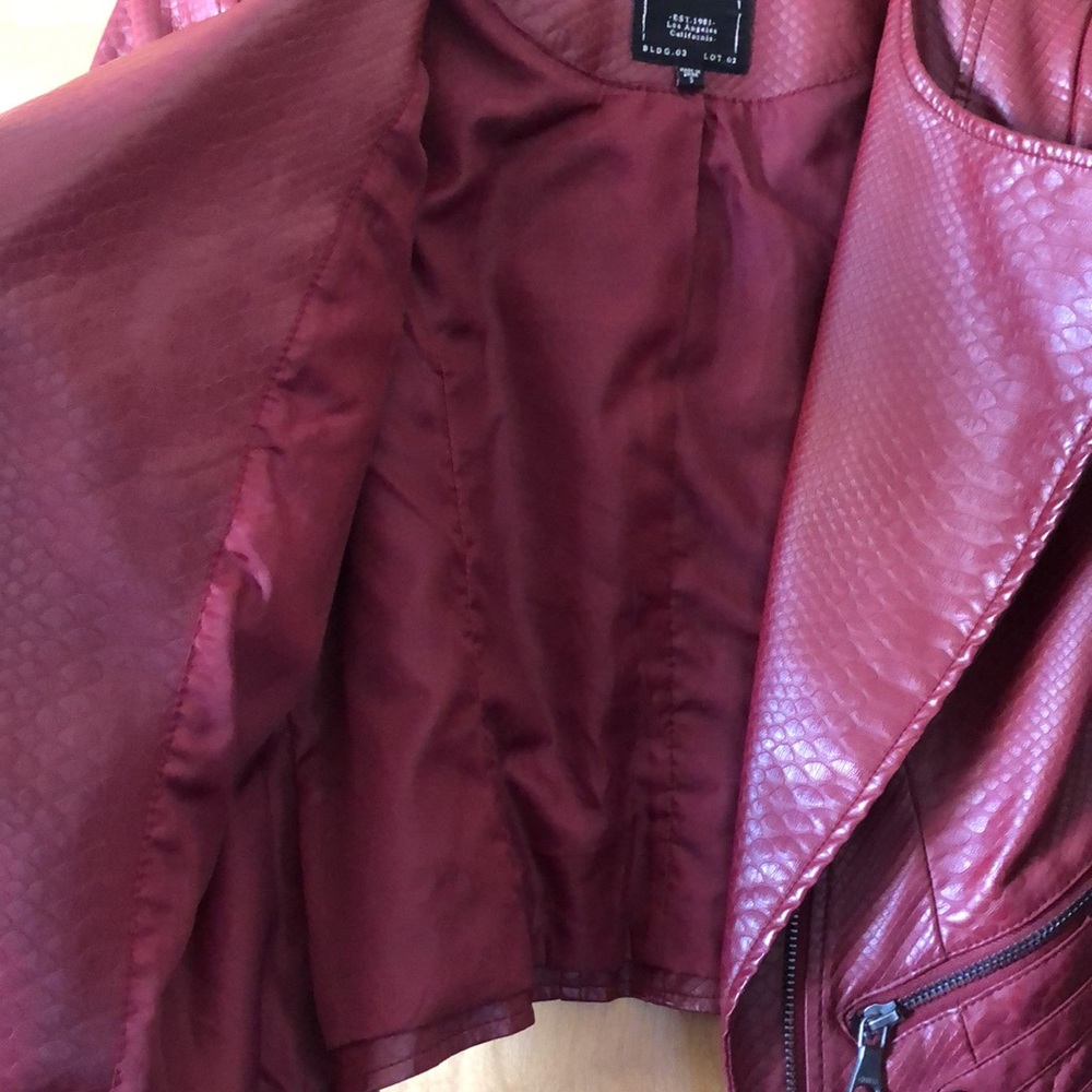 Needs repair - GUESS Brick Red Faux Leather Moto Jacket - Small - Picture 7 of 15